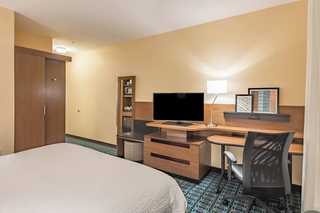 Room, King Bed, Accessible, Fairfield Inn & Suites by Marriott Terrell 1/3