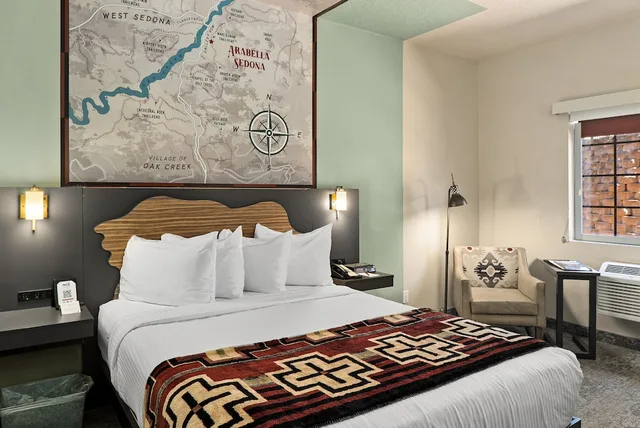 غرفة قياسية بسرير كوين لذوي الإعاقة، Arabella Hotel Sedona 1/3