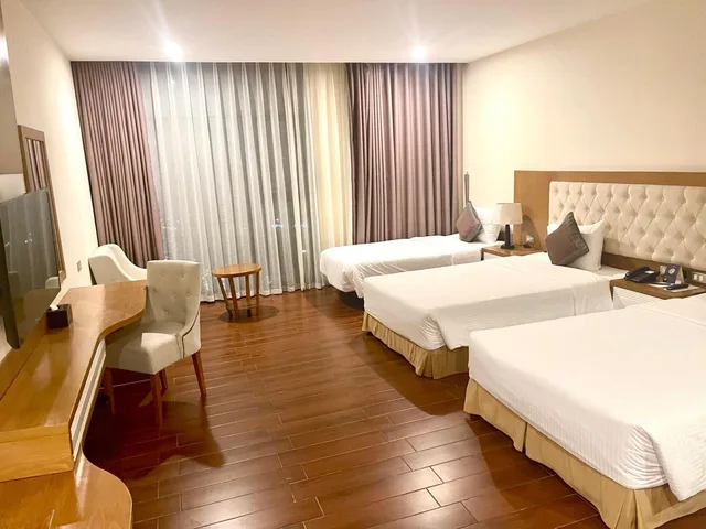 غرفة عائلية بسريرين منفصلين وثلاثة أسرّة، Muong Thanh Cua Dong Hotel Vinh 1/1