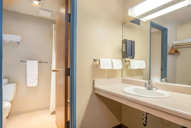Classic, 2 Queen Beds, Sofa, YMCA of the Rockies Snow Mountain Ranch 2/2
