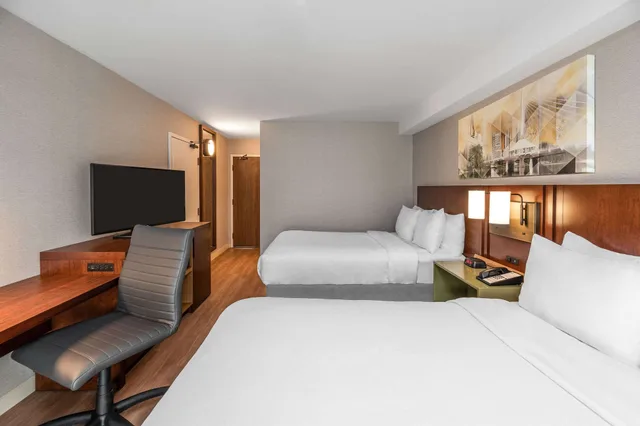 غرفة بسريرين كوين يُسمح فيها بالحيوانات الأليفة، Comfort Inn West Kanata 6/10