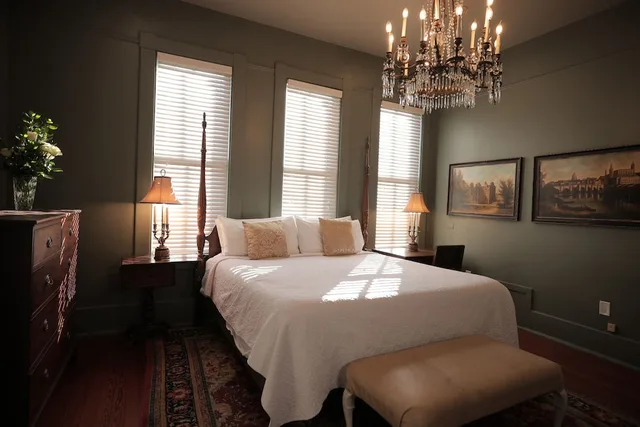 Premium, King Bed, Foley House Inn 3/9