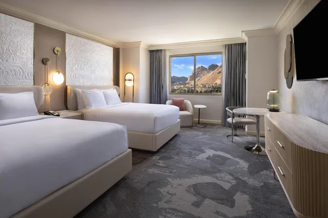 غرفة بسريرين كوين بإطلالة على البحيرة، Hilton Lake Las Vegas Resort and Spa 1/1