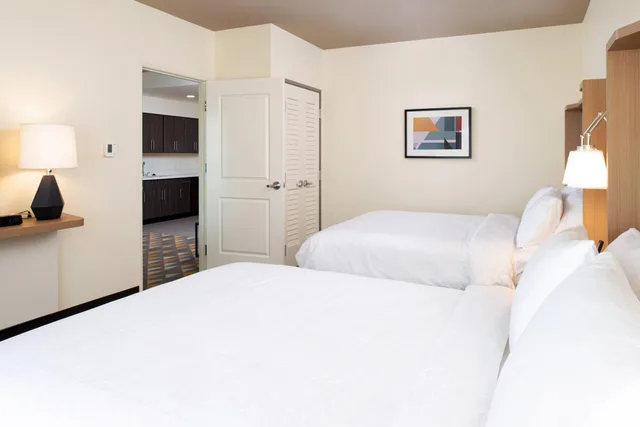 جناح بغرفة نوم واحدة لذوي الإعاقة، Holiday Inn Suites Idaho Falls 2/5