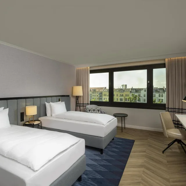 Room, Twin Beds, DoubleTree by Hilton Berlin Ku’damm 1/5