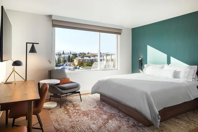 Standard, King Bed, City View, Element Reno Experience District 1/8