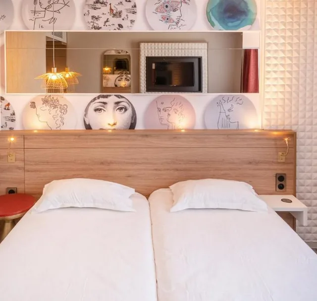 غرفة قياسية بسريرين منفصلين، Brit Hotel Nantes La Beaujoire - L Amandine 7/9
