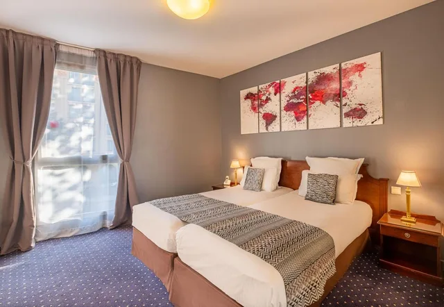 غرفة سوبيريور بسريرين منفصلين، Amiral Hotel 1/5