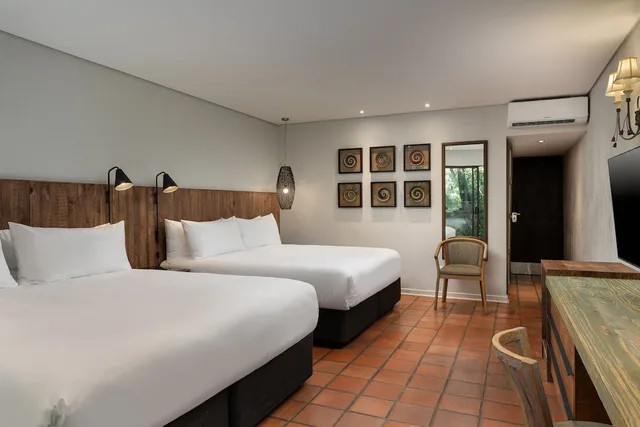 Deluxe, Family, 2 King Beds, Protea Hotel By Marriott Kruger Gate 7/10