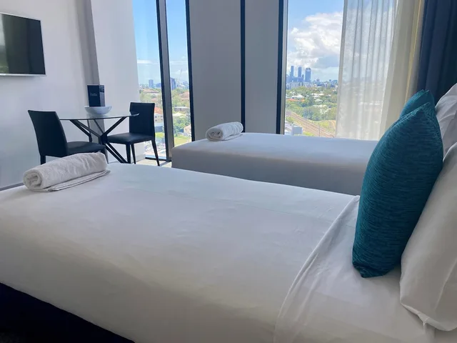 استوديو بسريرين منفصلين بإطلالة على المدينة لذوي الإعاقة، Essence Suites Taringa 2/3