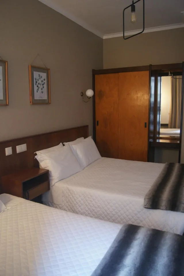غرفة ثلاثية، Hotel Chique 2/10