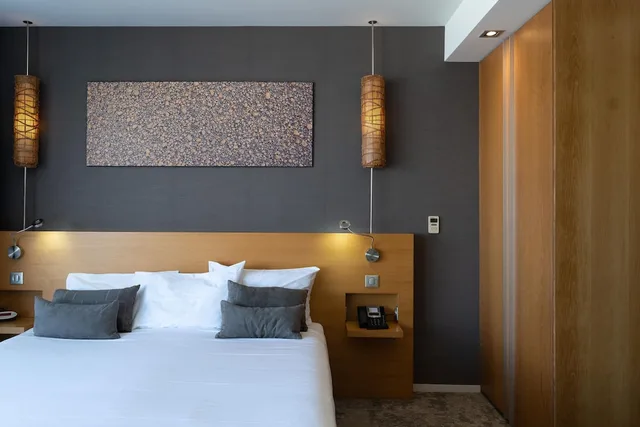 جناح بريستيج بسرير كينج وسريرين منفصلين بغرفتي نوم مع أريكة، Chateau Royal Beach Resort and Spa 7/10