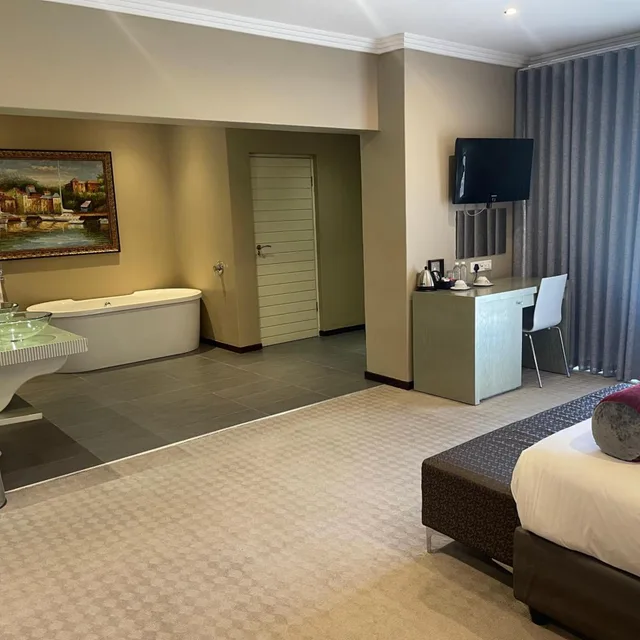 Room, Double Bed, Accessible, St Andrews Signature Hotel Spa 3/5