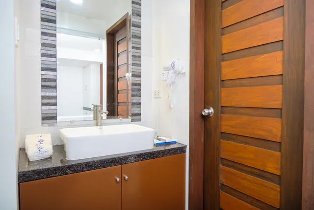 غرفة عائلية، Le Dream Hotel 8/10
