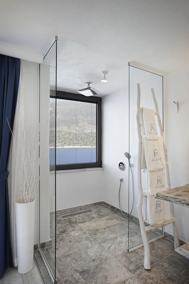 جناح جونيور بسرير كينج بإطلالة على البحر، Alley Prime Hotel 3/4
