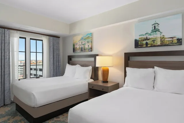 شقة سكنية قياسية بسريرين مزدوجين وسرير كينج بغرفتي نوم مع أريكة بمطبخ، Club Wyndham La Cascada 4/10