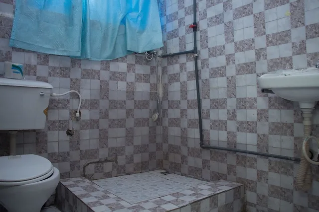 غرفة قياسية بسرير مزدوج، Ikeja Transit Hotel 3/3