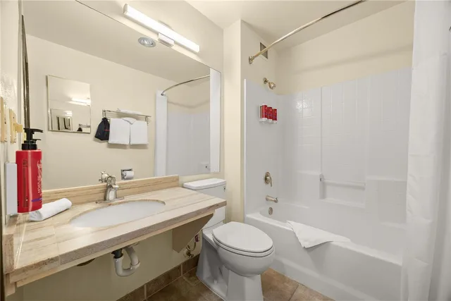 جناح بسرير كينج مع أريكة بمطبخ، Surestay Plus Hotel By Best Western Rocklin 4/7