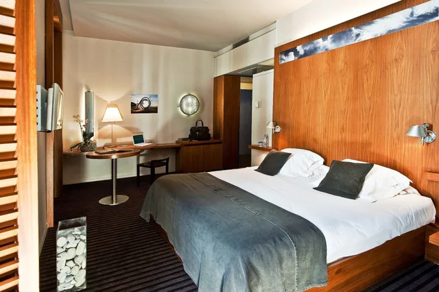 غرفة سوبيريور بسرير كوين بإطلالة على المدينة، Hotel Beau Rivage 9/10