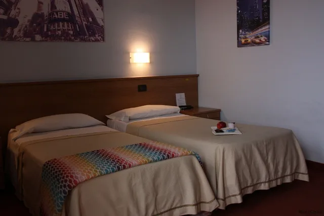 غرفة قياسية بسرير مزدوج، Hotel Lux 6/8