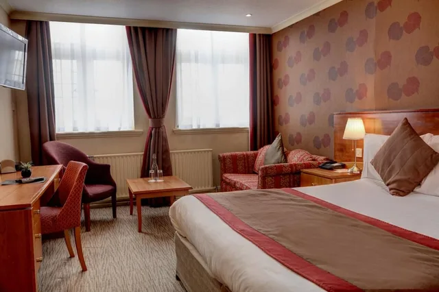 غرفة قياسية بسرير كينج، Crown And Mitre Hotel Sure Hotel Collection By Best Western 1/4