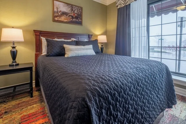 غرفة بسرير كوين، The Red Coach Inn 2/10