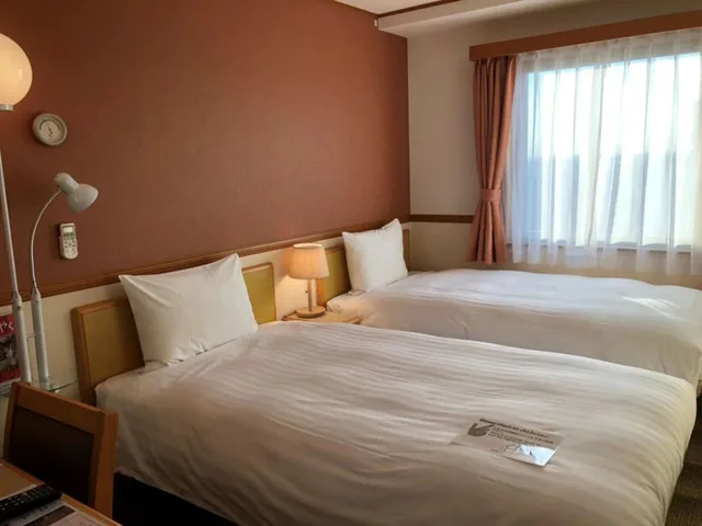 غرفة بسريرين منفصلين، Toyoko Inn Osaka Namba Nishi 1/5