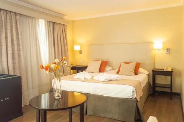 غرفة سوبيريور بسرير مزدوج، Kenton Palace 4/9