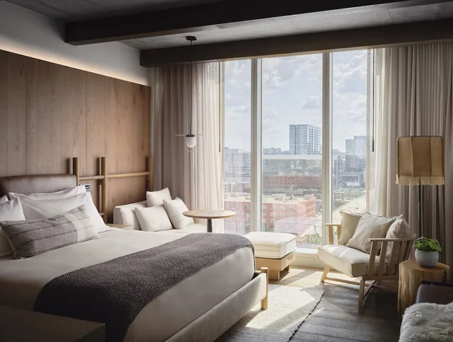 Skyline, King Bed، 1 Hotel Nashville 1/6