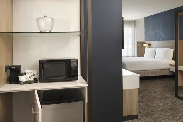Suite, King Bed, SpringHill Suites by Marriott Las Vegas Airport 6/6