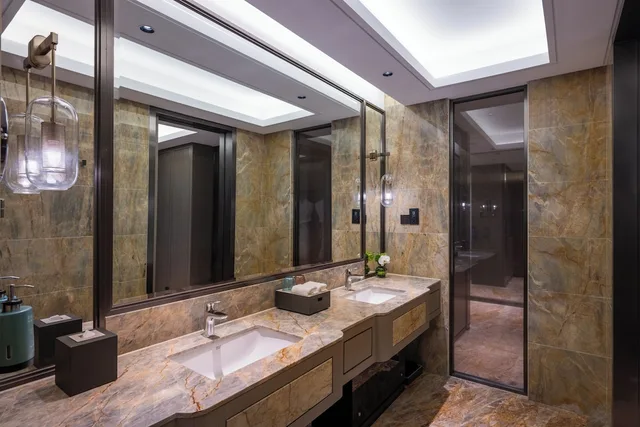 Superior, Suite, King Bed, Novotel Kunshan Yangcheng Lake 3/3
