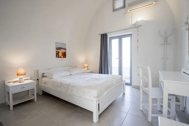 غرفة قياسية بسرير مزدوج بشرفة، Ersi Villas 7/10