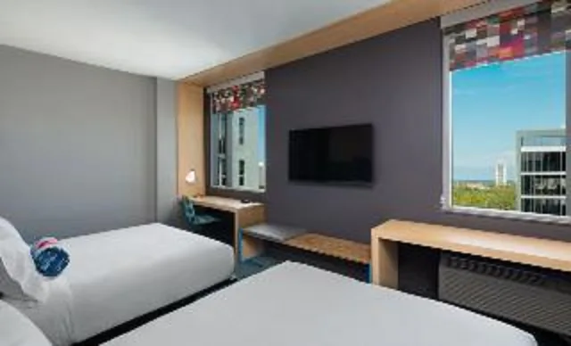 Aloft, Guest Room, 2 Queen Beds, Aloft Miami Aventura 2/5