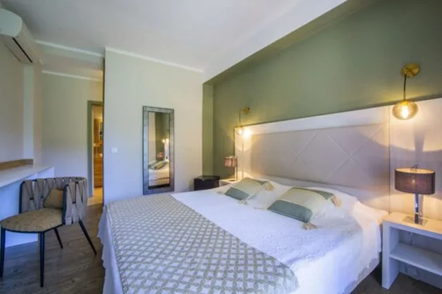 غرفة بسرير مزدوج أو سريرين منفصلين، Hotel Résidence Du Pont De L'oso 4/8