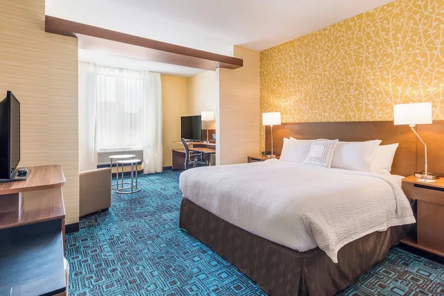 جناح بسرير كينج مع أريكة لذوي الإعاقة، Fairfield Inn & Suites By Marriott Chickasha 1/2