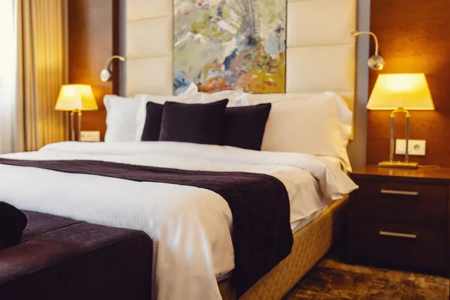 جناح جونيور بسرير كينج، Coste Hotel 3/5