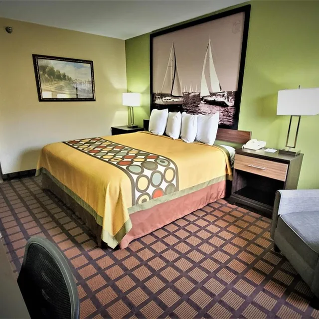 غرفة ديلوكس بسرير كينج للمدخنين، Economy 7 Inn Chesapeake - Portsmouth 10/10