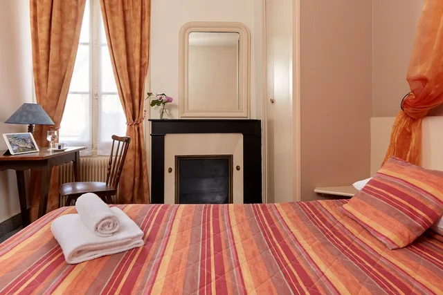 غرفة اقتصادية بسرير مزدوج، Hotel France Et De Guise 2/2