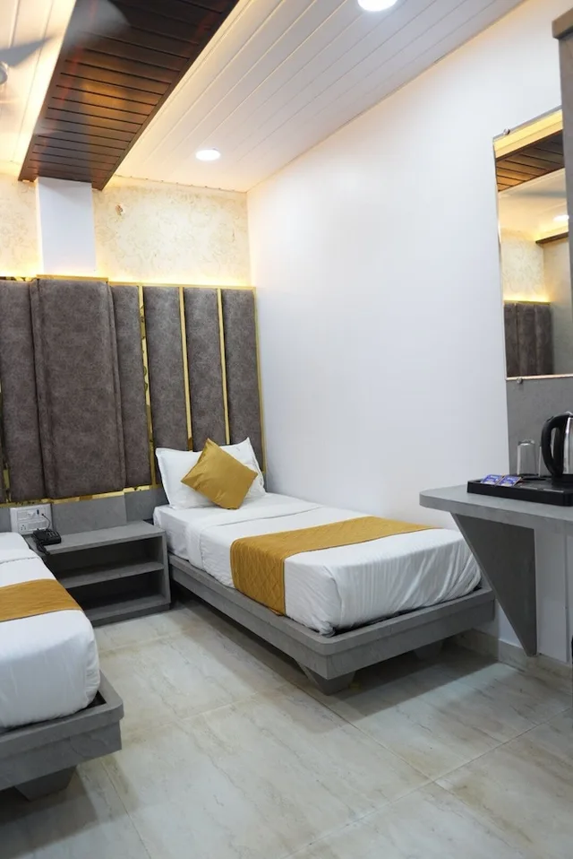 غرفة ديلوكس ثلاثية بسرير كينج، Hotel Pearl View 8/10
