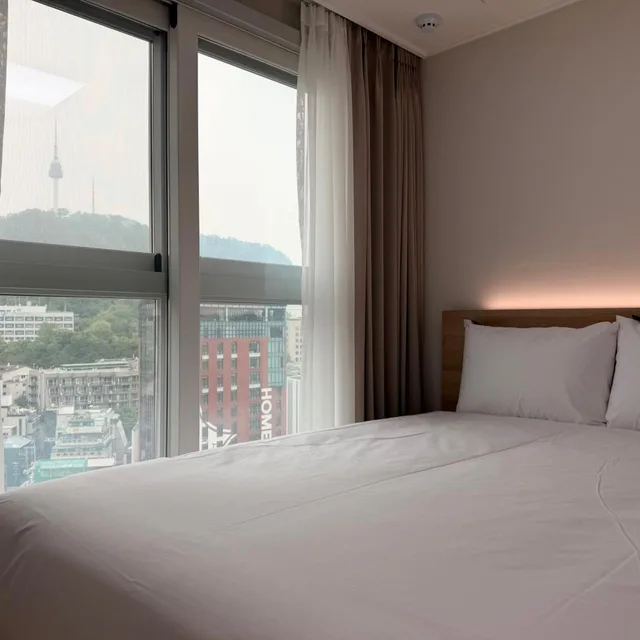 غرفة ثلاثية بإطلالة على الجبل، TRAVELUS Myeongdong 3/8