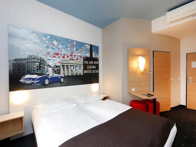 Room, Double Bed, B&B Hotel Berlin-Charlottenburg 5/7