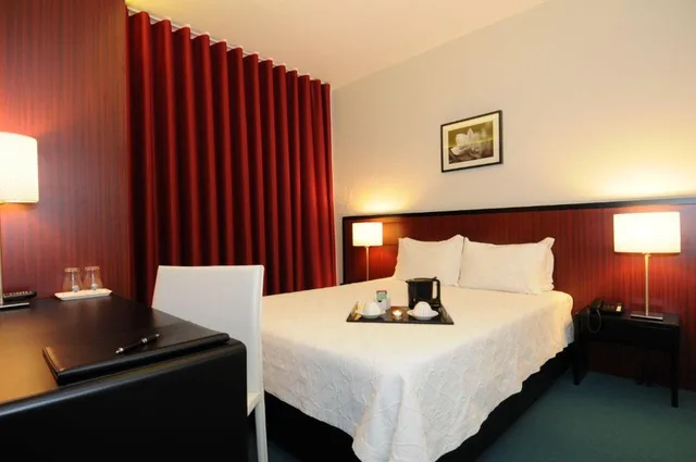 غرفة قياسية بسرير مزدوج أو سريرين منفصلين، Torre Mar Hotel 2/5