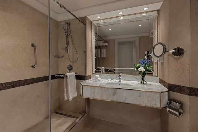 Classic, Twin Beds, Working Area، Intercontinental Citystars Cairo 4/4