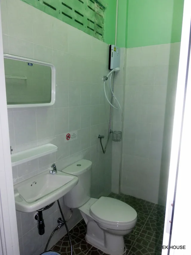 Standard, Double Bed, with Fan، Pek House 2/3
