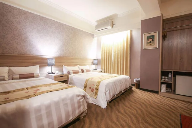غرفة ديلوكس، Unique Holiday Hotel 1/2
