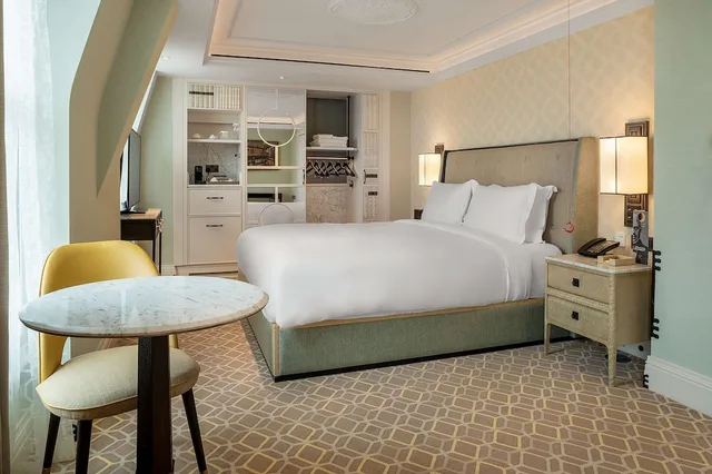 غرفة بريميوم بسرير كينج لذوي الإعاقة، Great Scotland Yard Unbound Collection By Hyatt 1/6