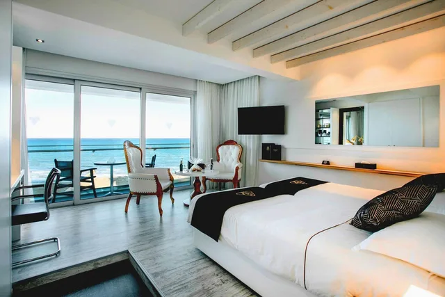 غرفة ديلوكس بسرير مزدوج بإطلالة على البحر بشرفة، The Ciao Stelio Deluxe Hotel - Adults Only 1/1