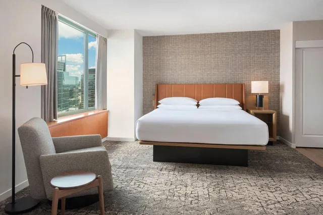 جناح كلوب بسرير كينج، SHERATON BOSTON HOTEL 2/7