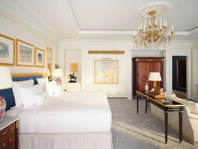 جناح جونيور بسرير كينج، RITZ LONDON 1/7