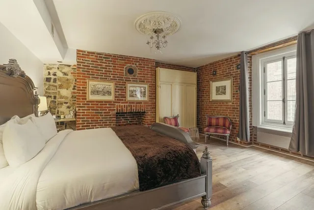 Junior Suite, Murphy Bed، Auberge Place D Armes 3/10
